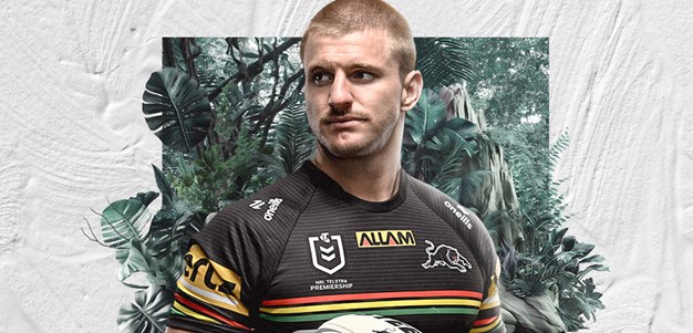 Garner commits to Panthers
